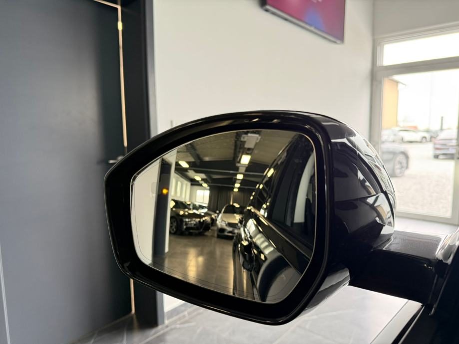 2022 Land Rover Discovery — fotografija 9