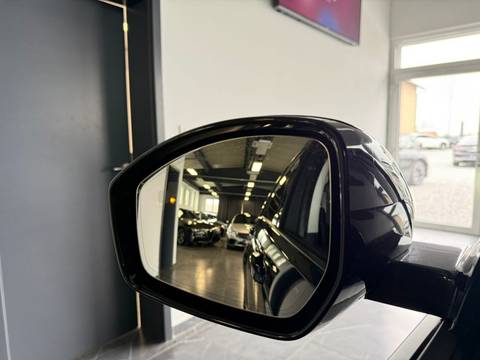 2022 Land Rover Discovery — sličica 9
