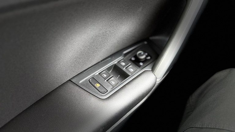 2020 Volkswagen Tiguan — fotografija 17