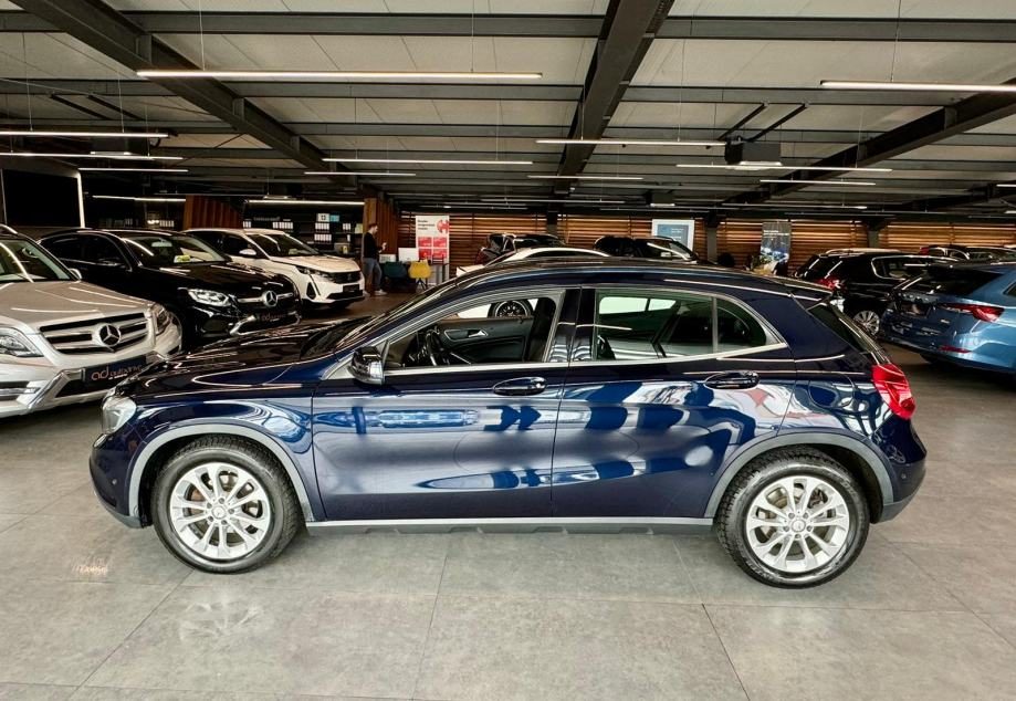 2017 Mercedes-Benz GLA — fotografija 20