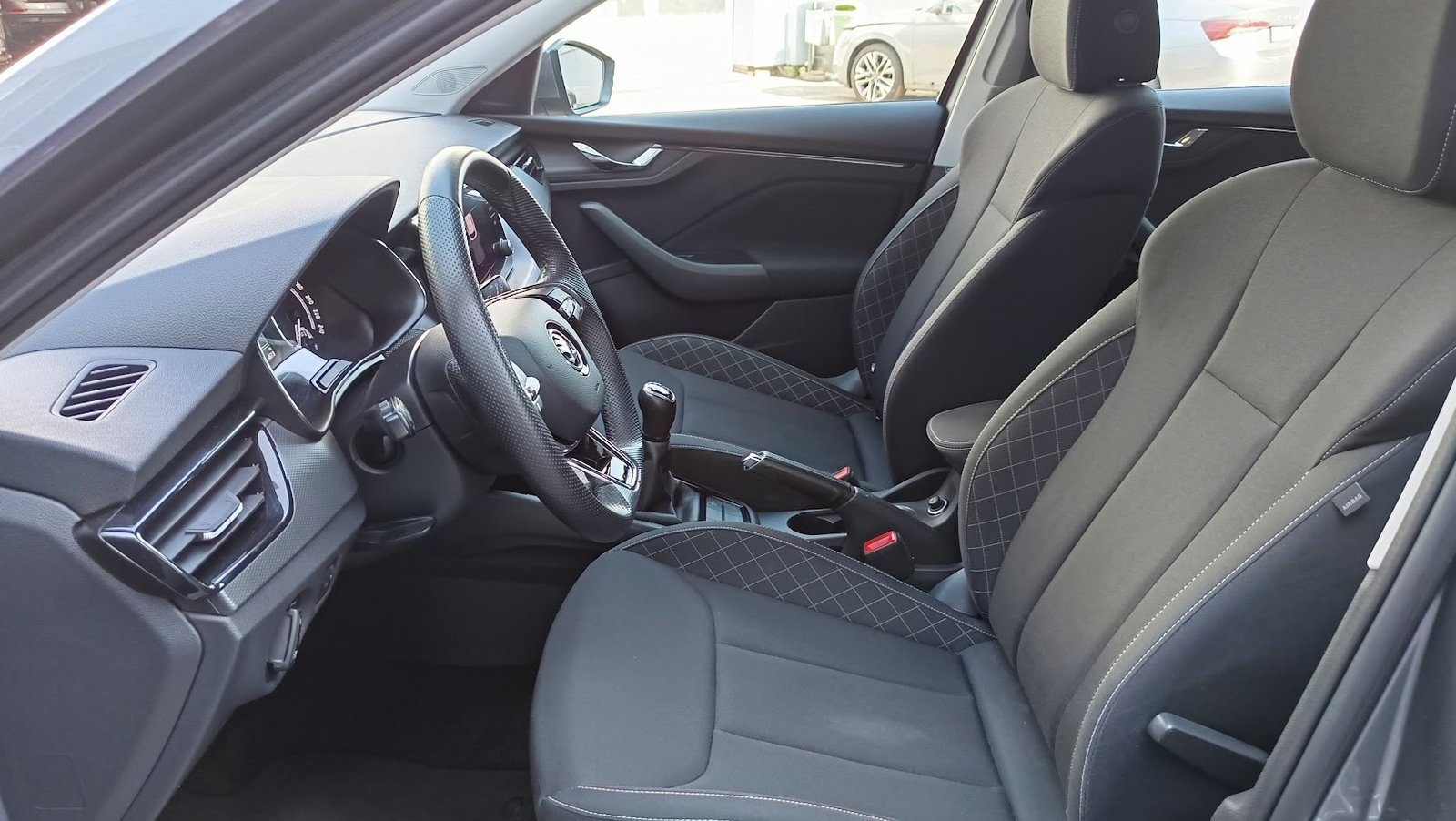 2022 Škoda Kamiq — fotografija 11