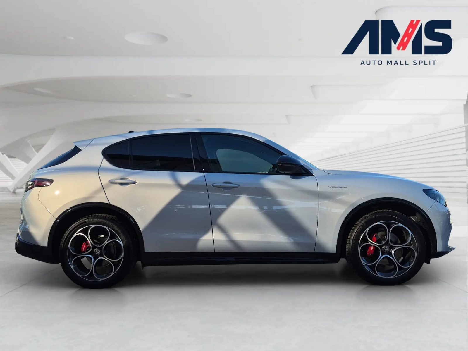 2025 Alfa Romeo Stelvio — fotografija 6