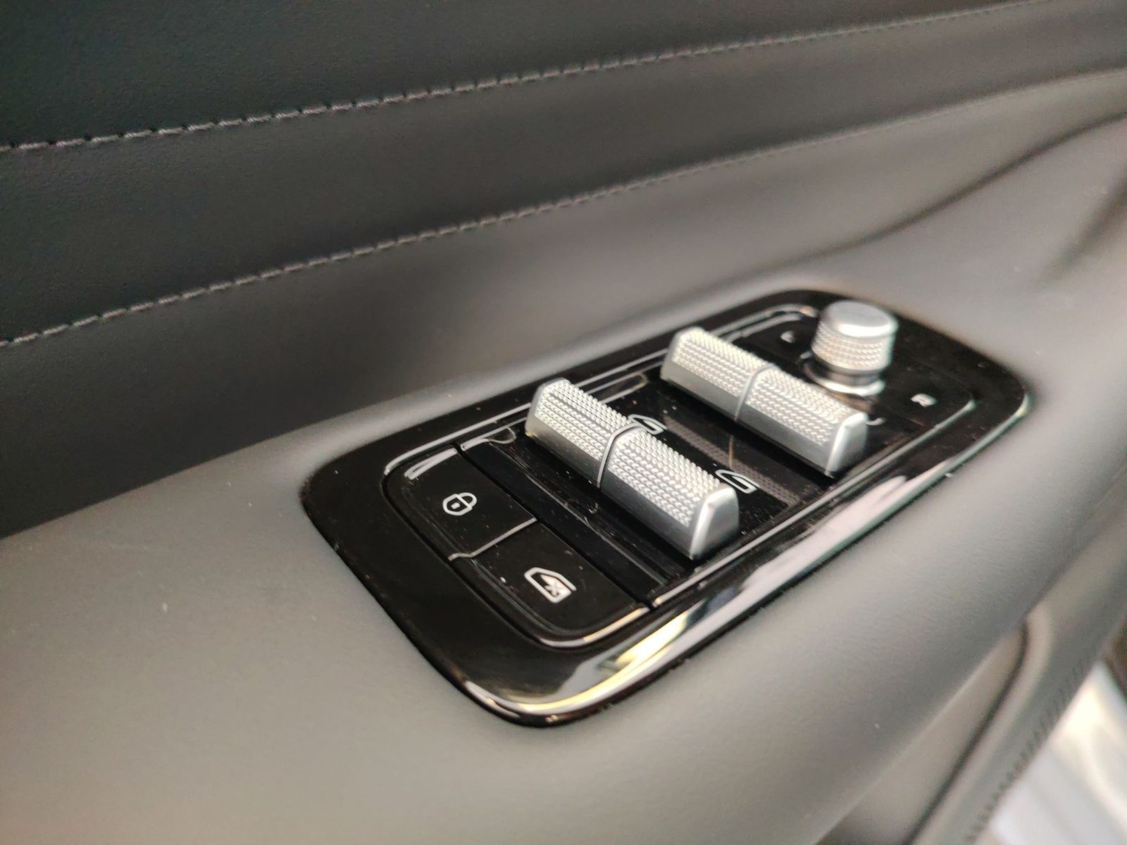 2026 Geely Starray EM-i — fotografija 24