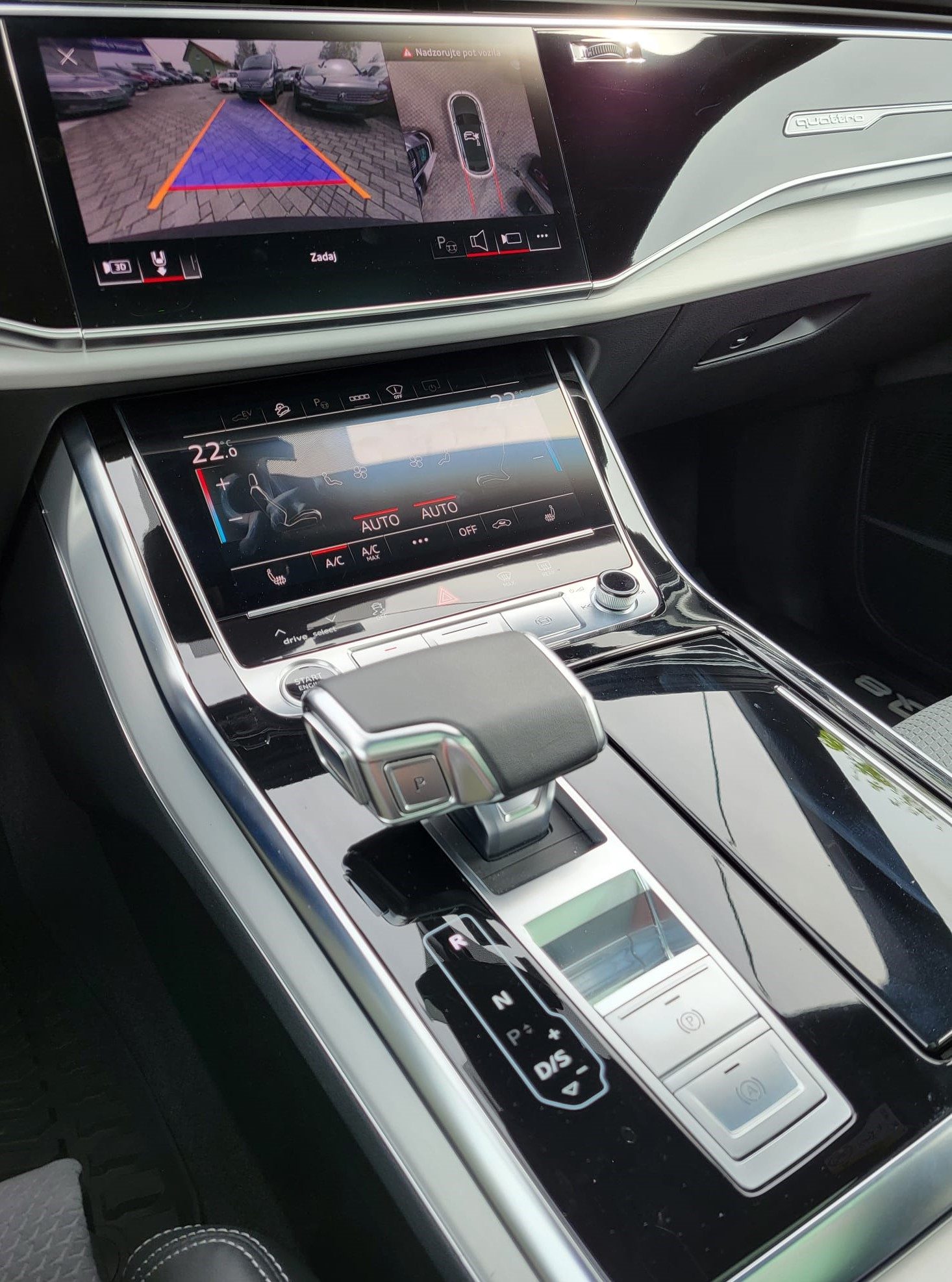 2023 Audi Q8 S line — fotografija 16