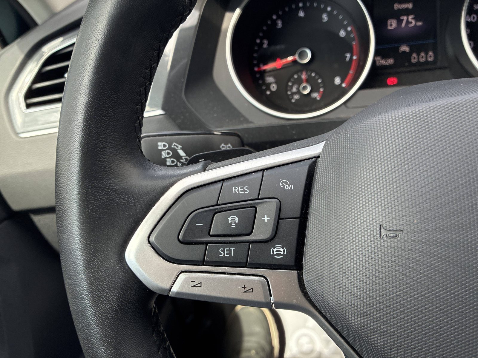 2024 Volkswagen Tiguan — fotografija 24
