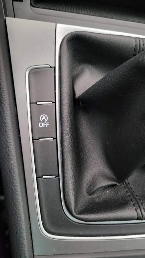 2013 Volkswagen Golf — sličica 17