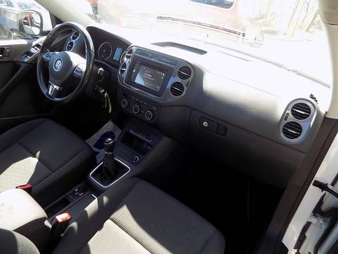 2016 Volkswagen Tiguan — sličica 11