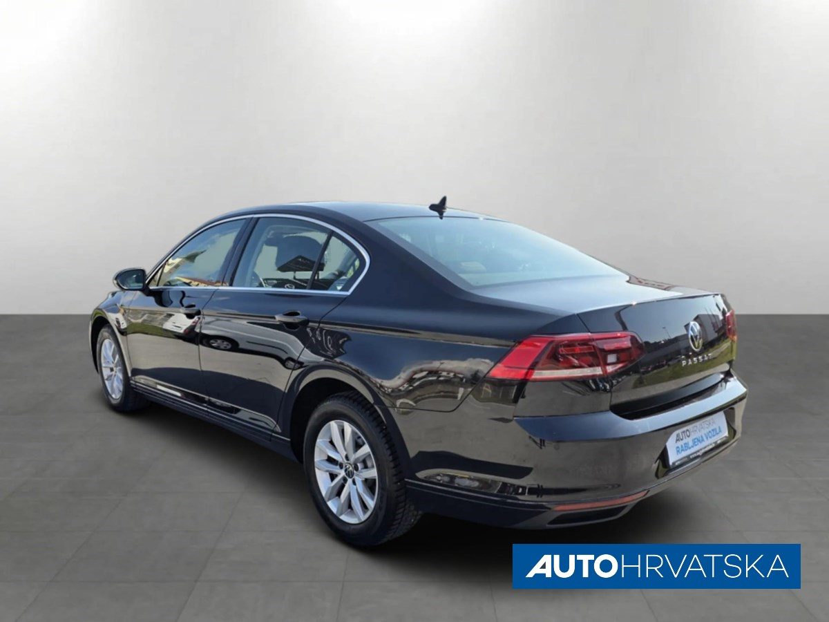 2022 Volkswagen Passat — fotografija 4