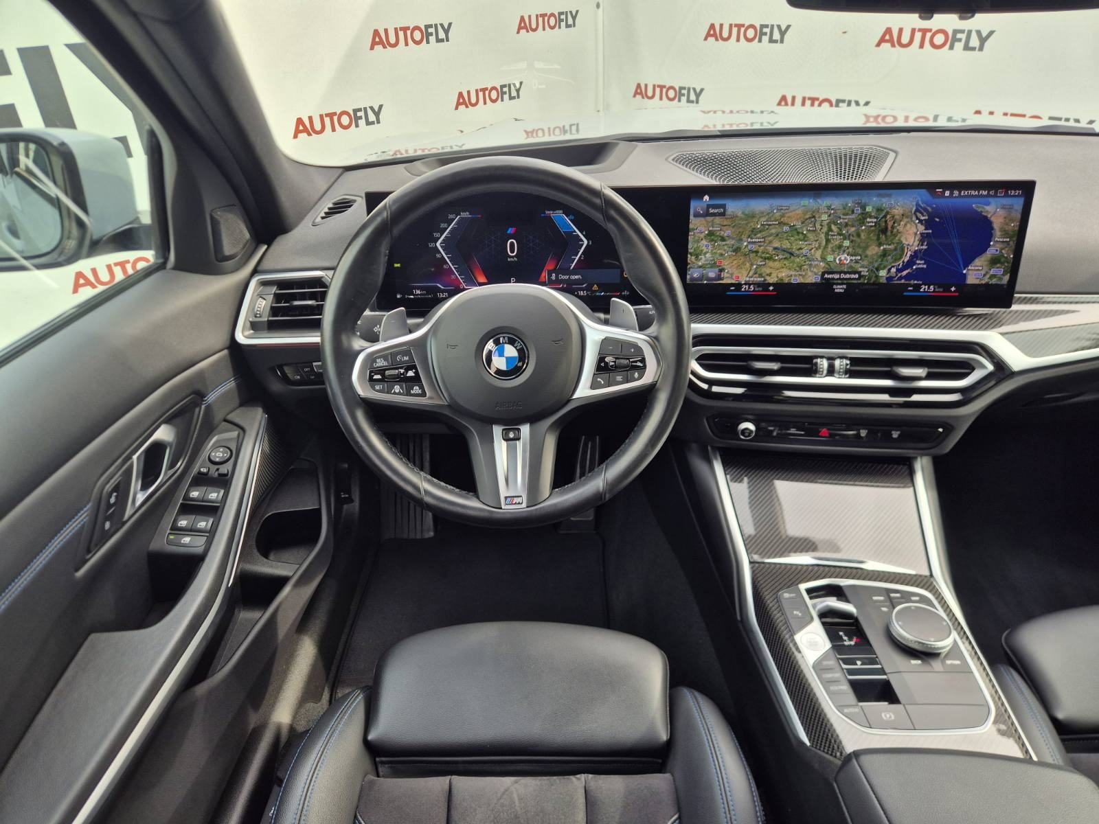 2024 BMW Serija 3 M Sport — fotografija 17