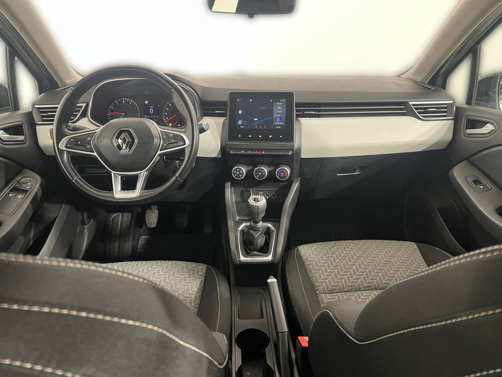 2021 Renault Clio — fotografija 18