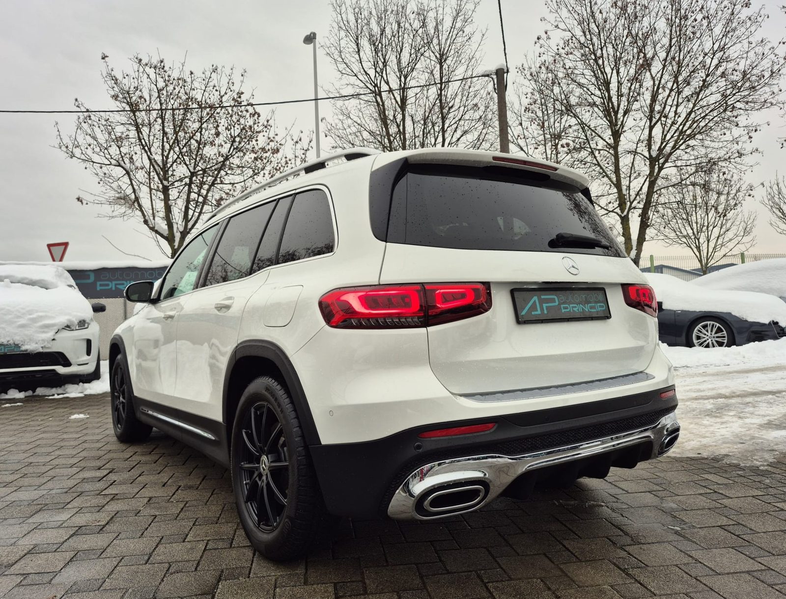 Mercedes-Benz GLB — fotografija 5