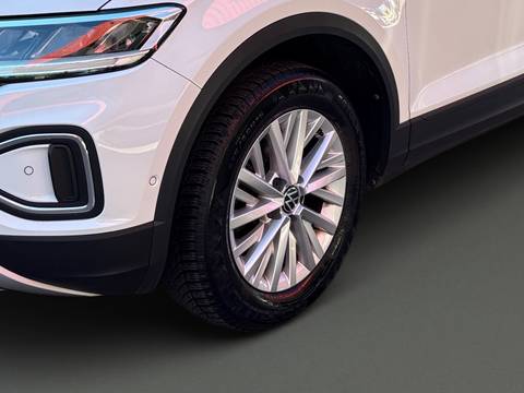 2023 Volkswagen T-Roc — sličica 11