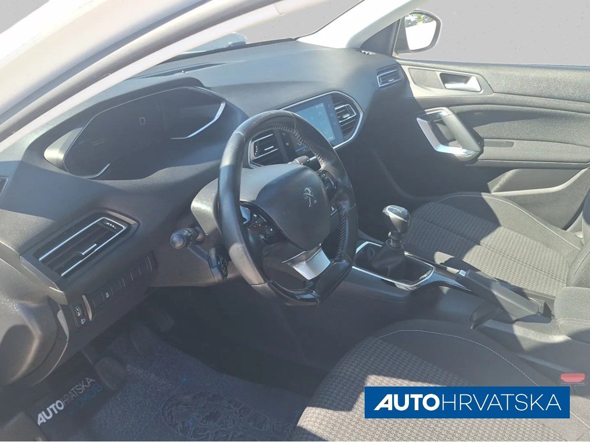 2020 Peugeot 308 — fotografija 10