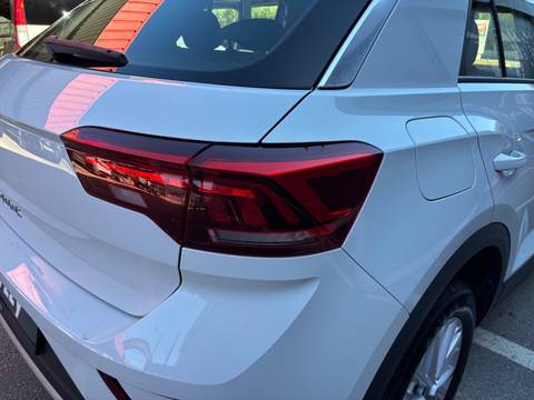 2023 Volkswagen T-Roc — sličica 14
