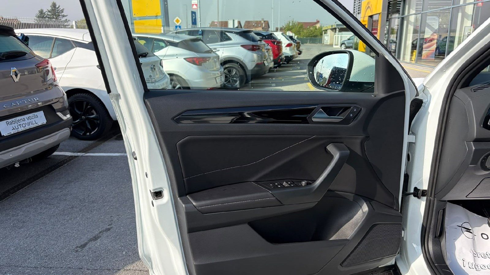 2024 Volkswagen T-Roc — fotografija 16