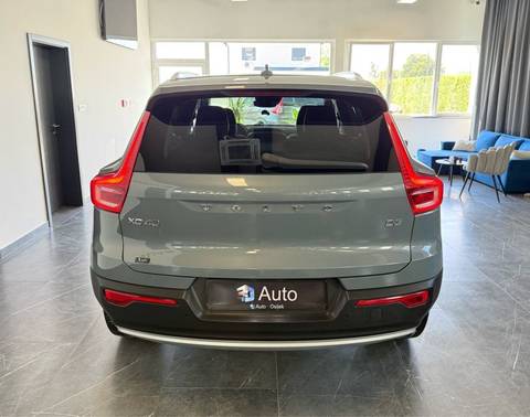 2020 Volvo XC40 — sličica 5