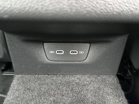2023 Volkswagen Golf — sličica 20
