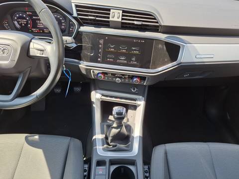 2021 Audi Q3 — sličica 17