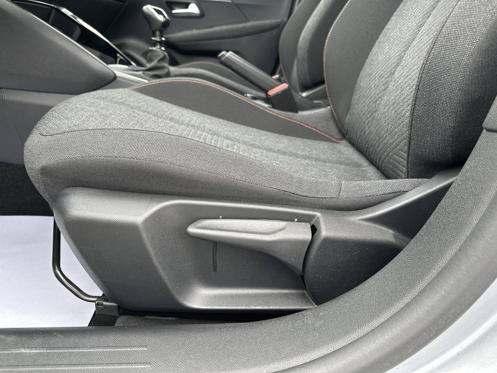 2024 Peugeot 208 — fotografija 18