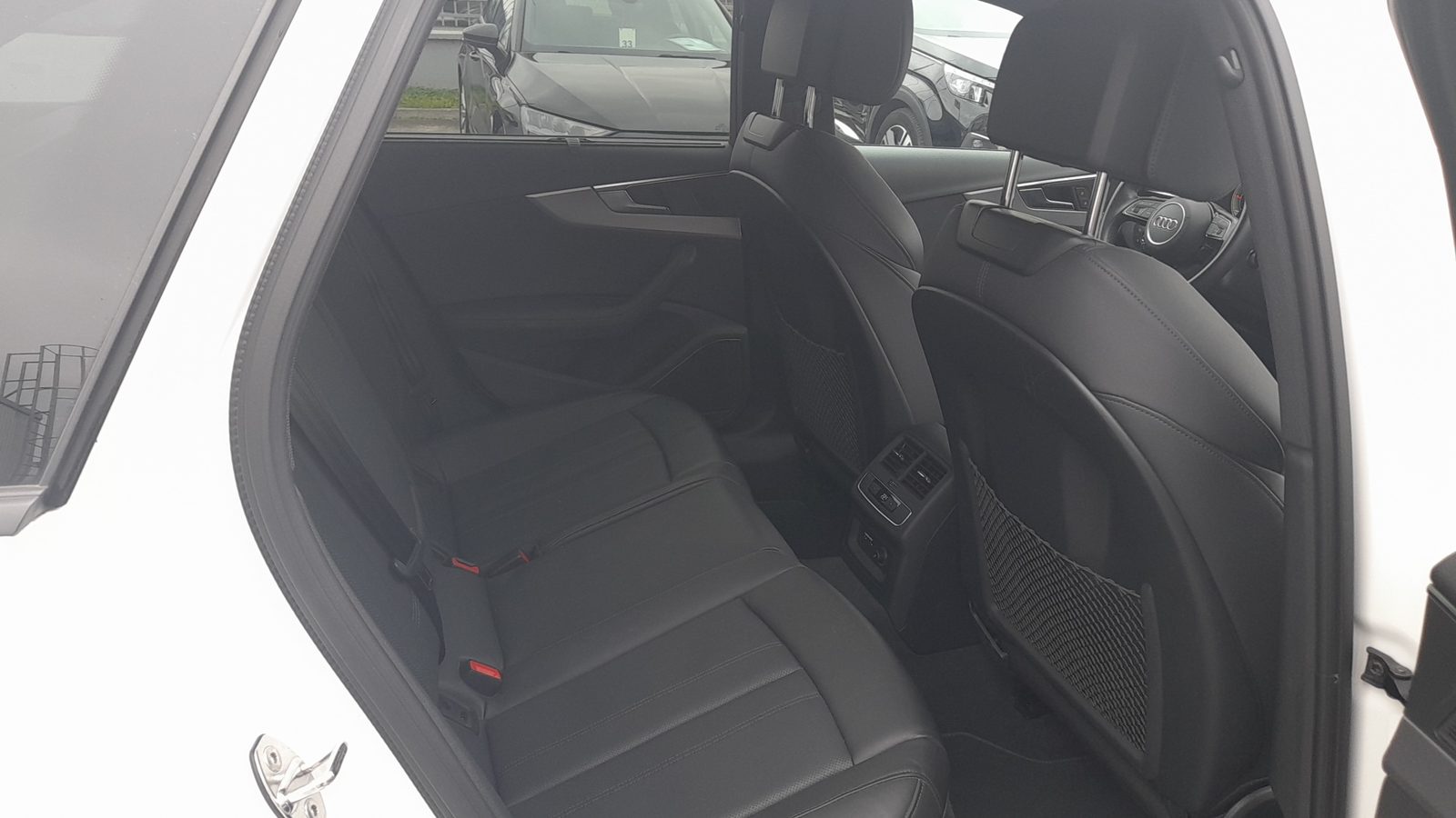 2022 Audi A4 Avant — fotografija 10