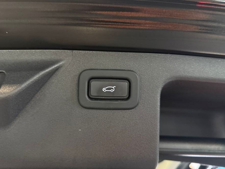 2022 Land Rover Discovery — fotografija 18