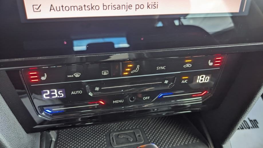 2023 Volkswagen Passat — fotografija 23