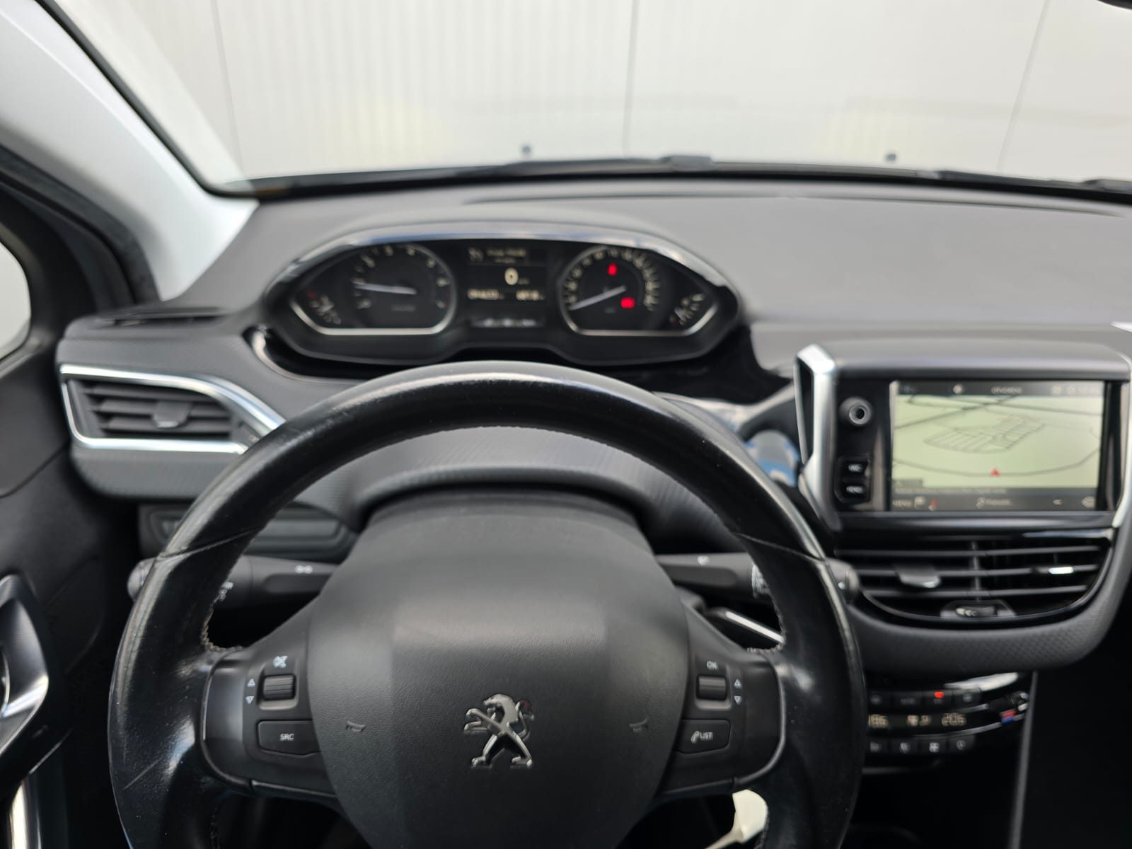 2017 Peugeot 2008 — fotografija 15