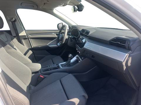 2025 Audi Q3 — sličica 16