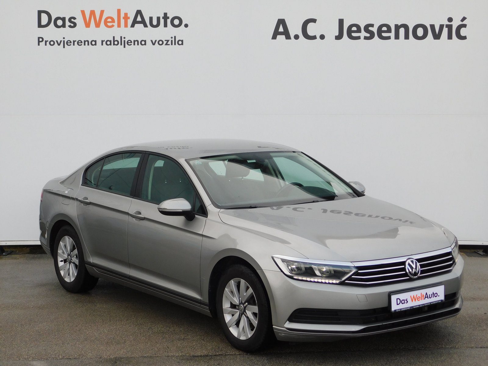 2017 Volkswagen Passat — fotografija 3
