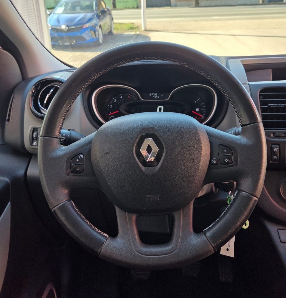2020 Renault Trafic — fotografija 14