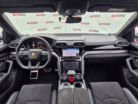 2023 Lamborghini Urus — sličica 12