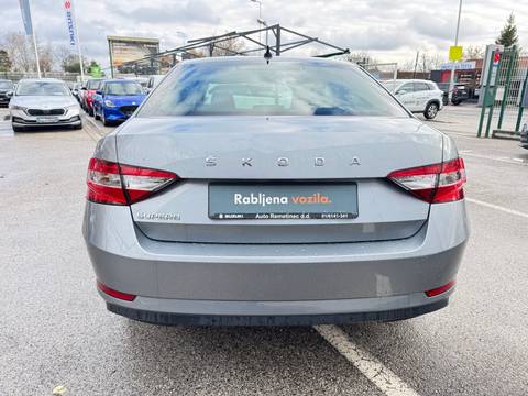 2020 Škoda Superb — sličica 5
