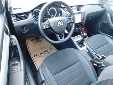 2019 Škoda Octavia Combi — sličica 8