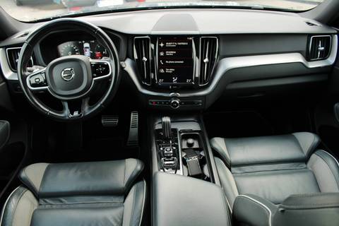 2020 Volvo XC60 — sličica 13