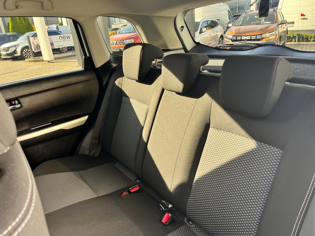 2016 Suzuki Vitara — fotografija 12