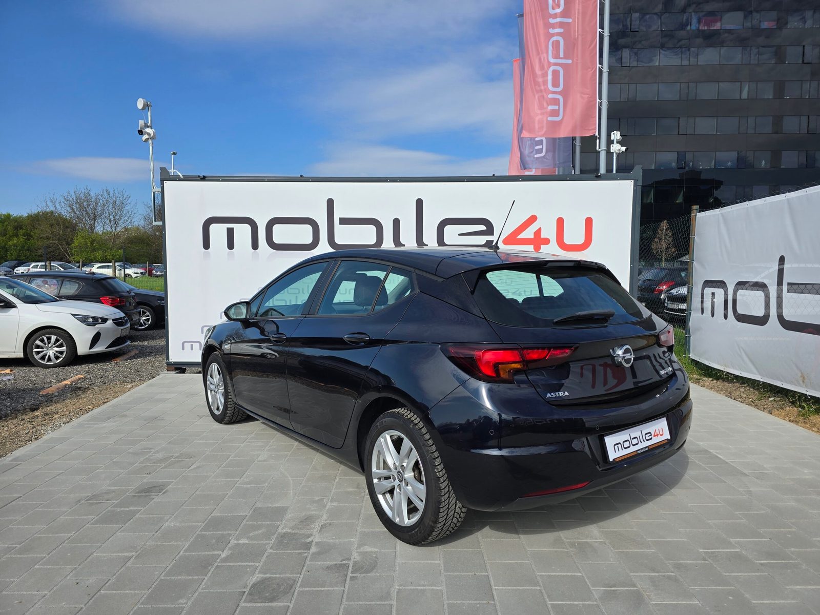 2019 Opel Astra — fotografija 3