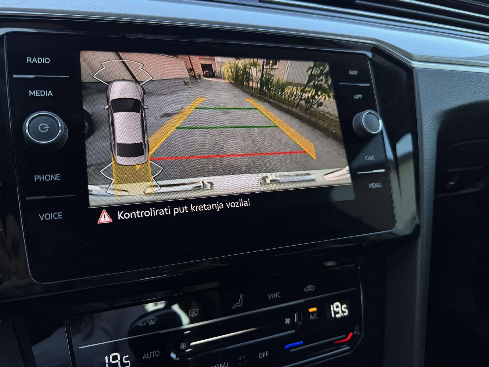 2022 Volkswagen Passat — fotografija 14