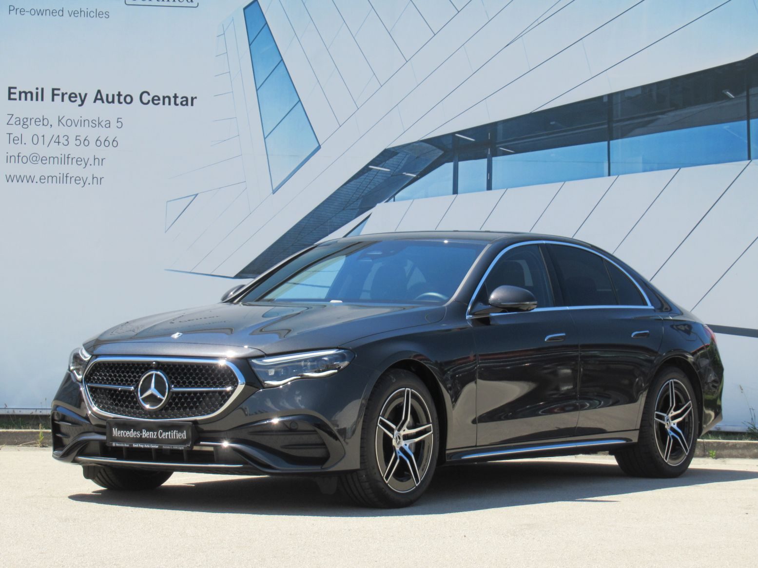 2025 Mercedes-Benz E-klasa AMG Line — fotografija 3
