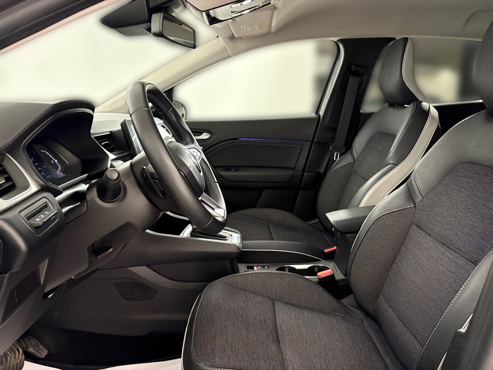 2023 Renault Captur — fotografija 13