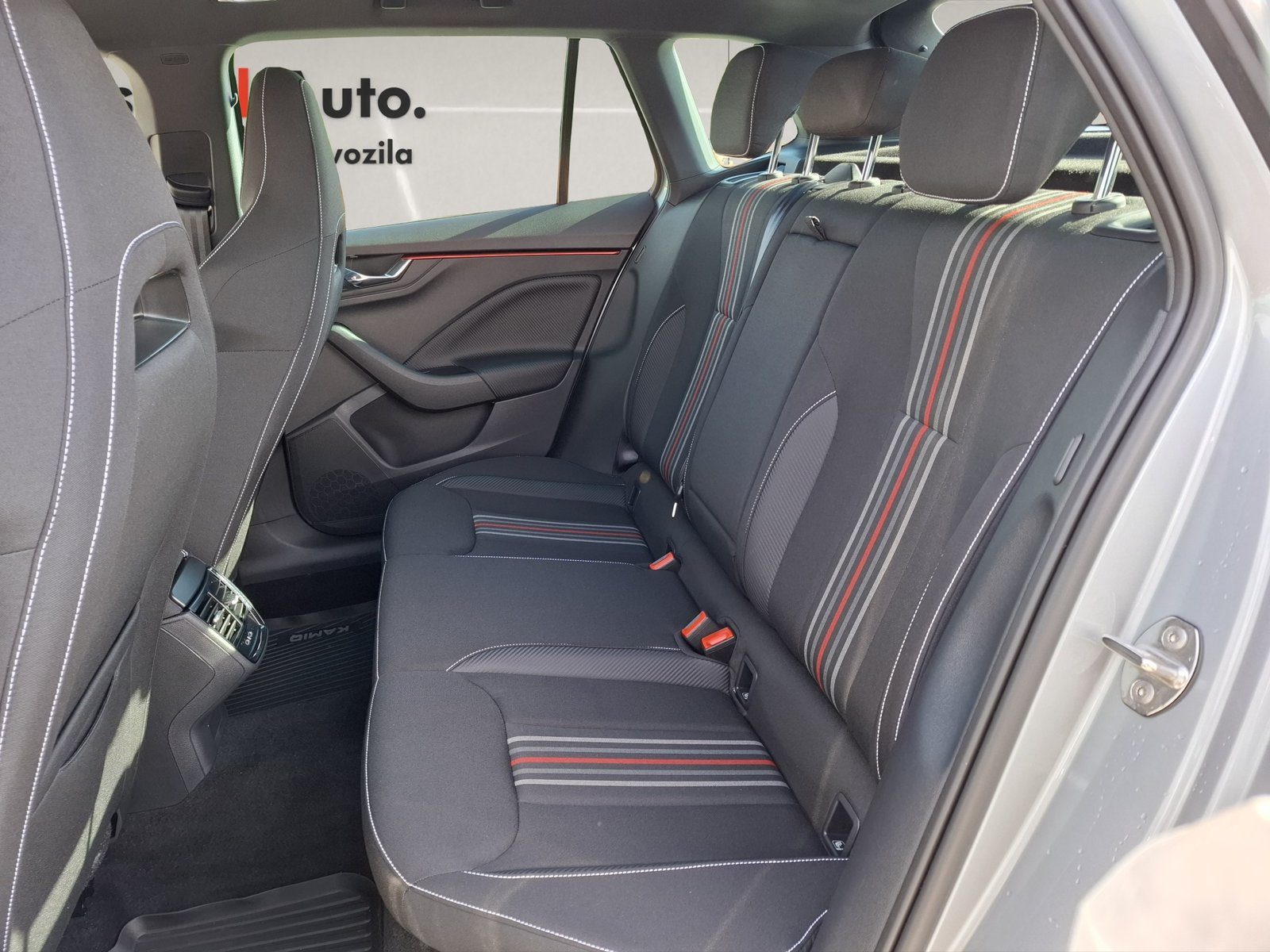 2026 Škoda Kamiq — fotografija 12