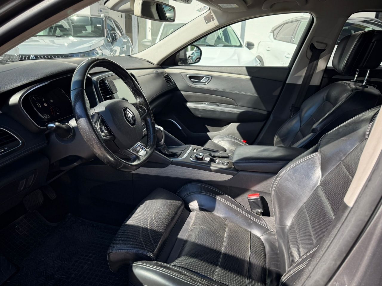 2016 Renault Talisman — fotografija 12