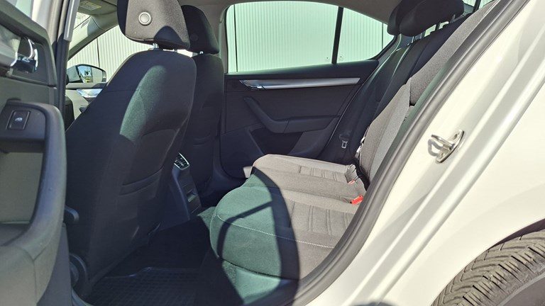 2018 Škoda Octavia — fotografija 7