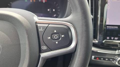 2023 Volvo XC60 — sličica 15