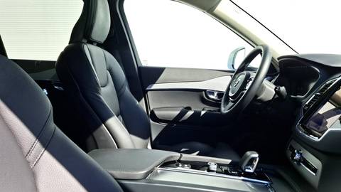 2023 Volvo XC90 — sličica 6