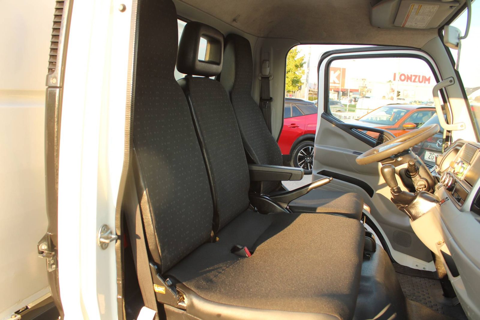 2020 Mitsubishi Canter — fotografija 8