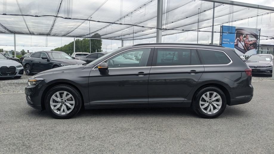 2023 Volkswagen Passat — fotografija 5