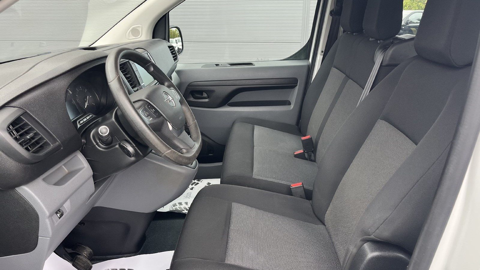 2021 Opel Vivaro — fotografija 13