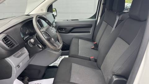 2021 Opel Vivaro — sličica 13