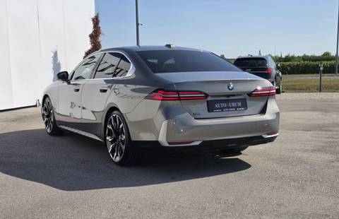 2024 BMW Serija 5 — sličica 3