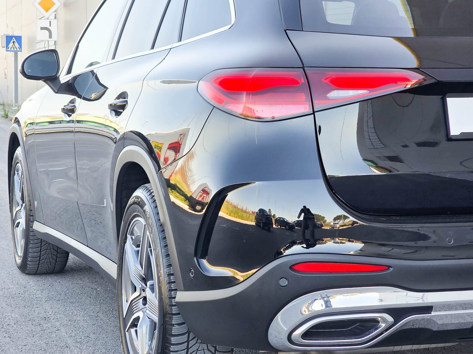 2023 Mercedes-Benz GLC — fotografija 18